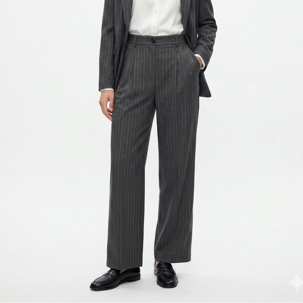 Primark Gray Pinstripe Trousers Womens Size 2 High Rise Pleated Straight Leg